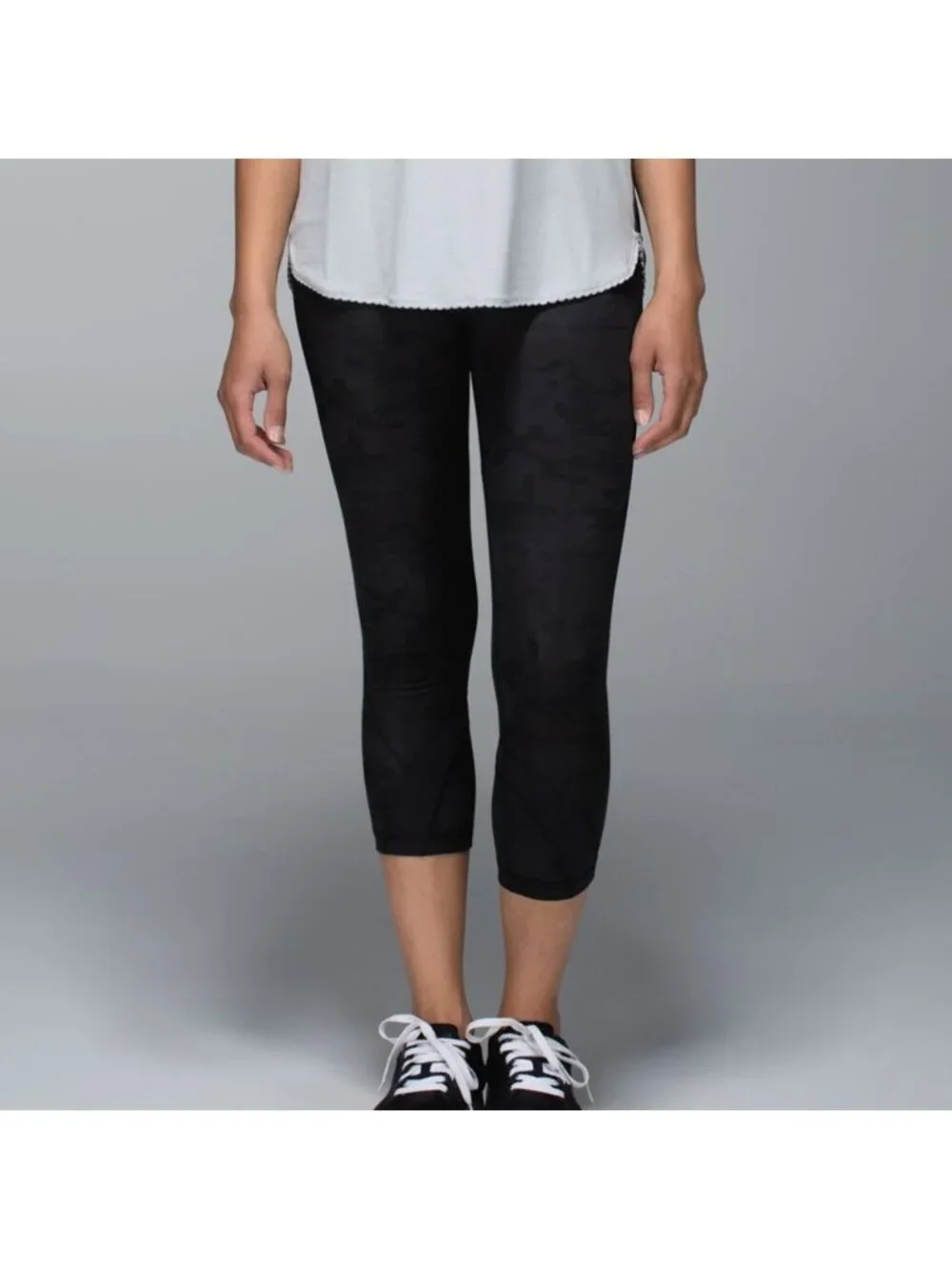 Lululemon Run: Inspire Crop II *All Luxtreme Savasana Camo 20cm New Blk